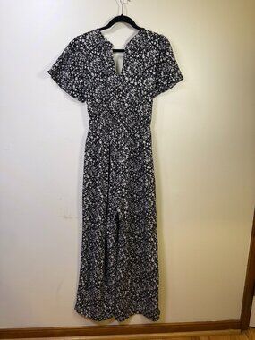 Everly Black & White Floral Short Sleeve Romper